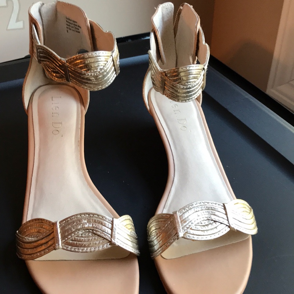 Shoes with ankle strap